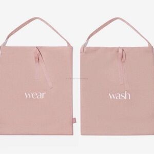 BRAND NEW IN PACKAGE Set of 2 SUPER CUTE Hanky Panky travel laundry bags